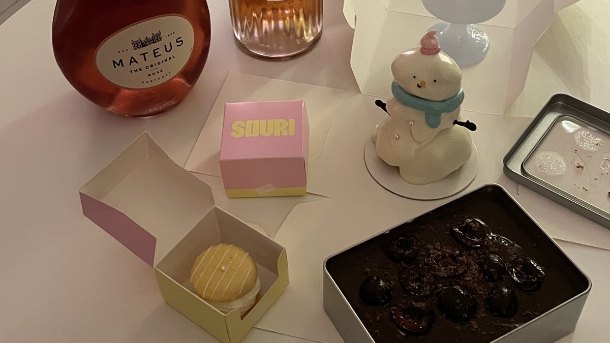 p.i.p.stu tweet media