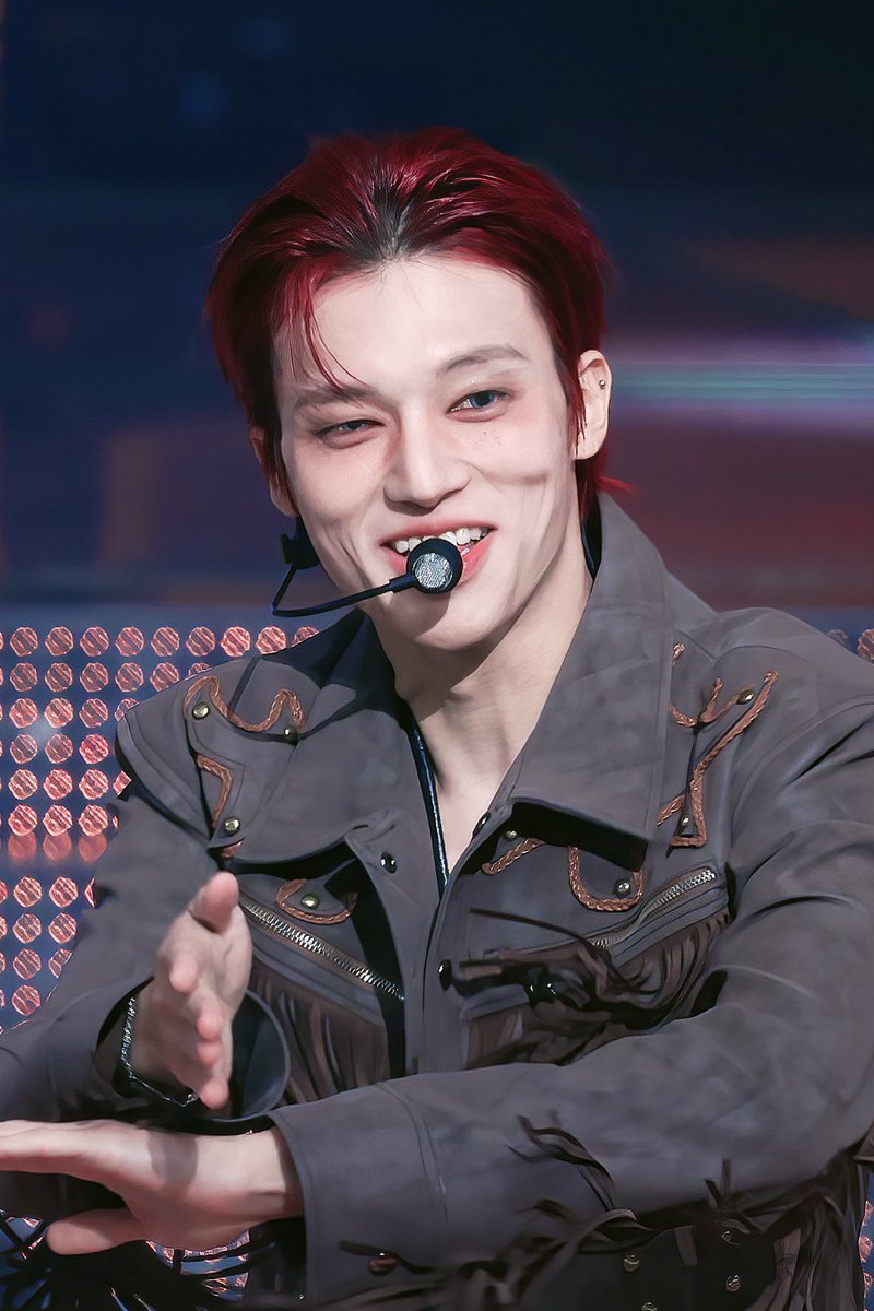 feel_the_storm's tweet image. 260101 가요대제전 

Happy New Year!

#에이티즈 #우영 
#ATEEZ #WOOYOUNG