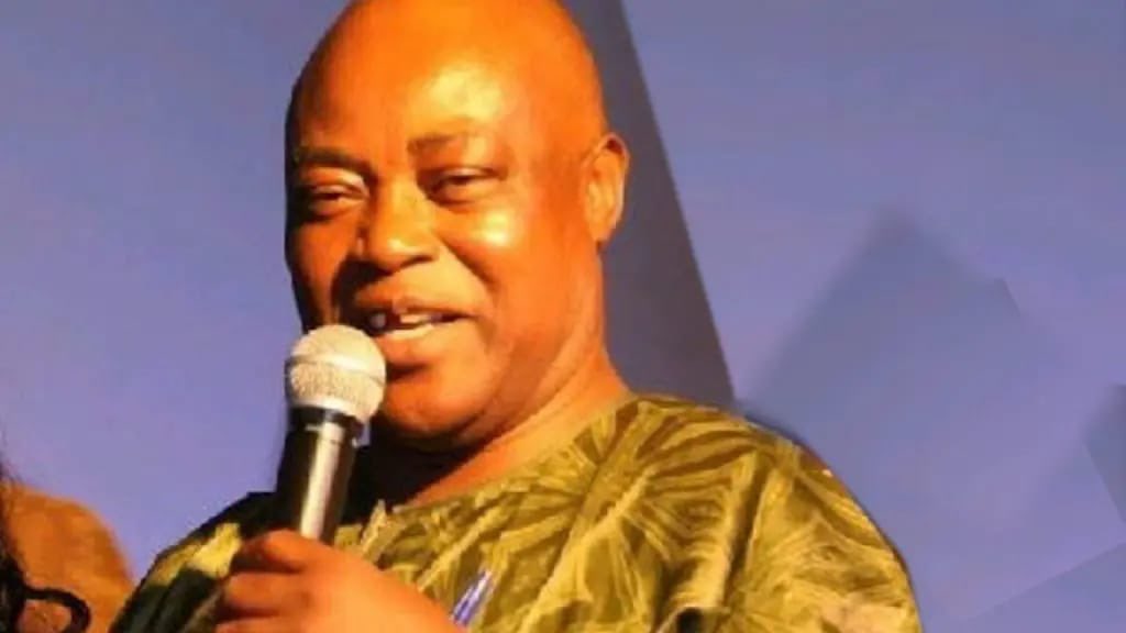 atiku's tweet photo. Over the decades that I have known Chief Eze Chukwuemeka Eze, I have come to the inevitable conclusion that he is a restless democrat who is hellbent on instilling responsible and responsive leadership traits on political leaders.

Indeed, Eze is a man of many parts, who has distinguished himself in every calling. He is a journalist of repute, prolific writer, and a great manager of men and resources. He is also a philanthropist, sports development enthusiast, media consultant par excellence, deeply religious, humane, vocal and an advocate of good democratic governance.

On behalf of my family, I join Chief Eze and his family and friends in celebration on his 68th birthday. May the Almighty God grant him more years in good health and service. -AA