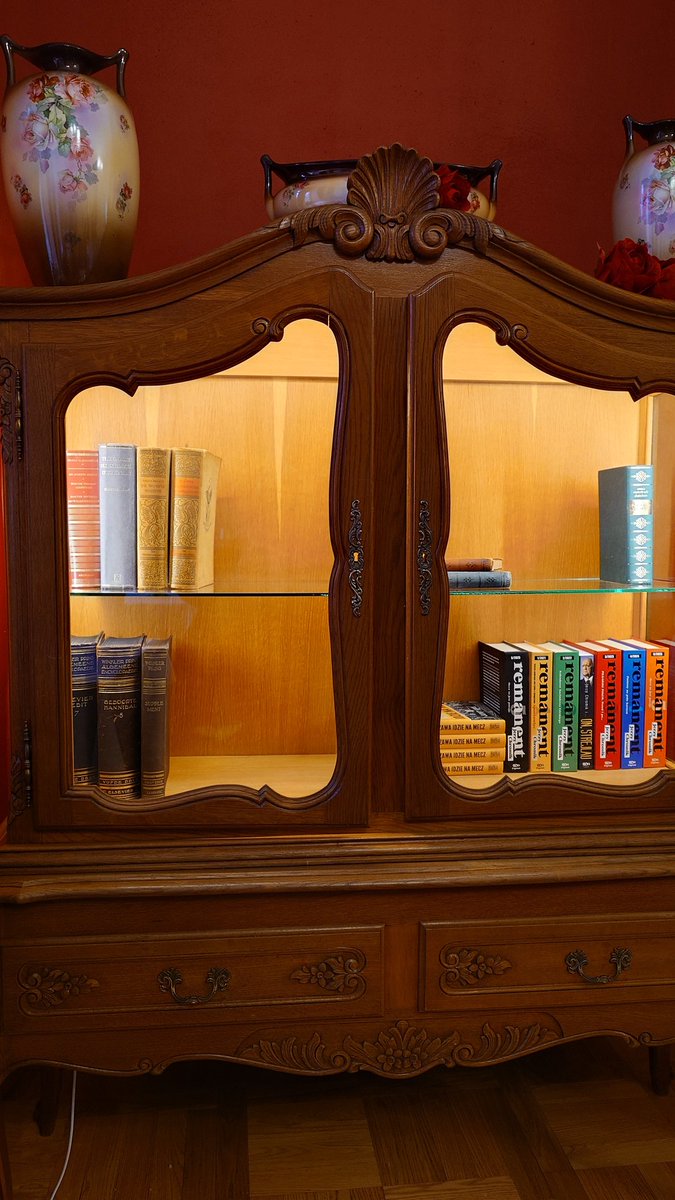 UWAGA, UWAGA! 
Robię od dziś #Remanent Najwierniejszych Czytelników. 
Przygotujcie więc zdjęcia półek bibliotecznych z kompletem tomów i wrzucajacie je proszę stale na TL.
Będą nagrody.
PS. Nie tylko <a href="/Garm1981/">Kuba Żywko</a> i <a href="/MZukMarmar/">Marcin Żuk</a> mi w tym pomogą? 
PS. Jak to Kubo brzmiało po angielsku?