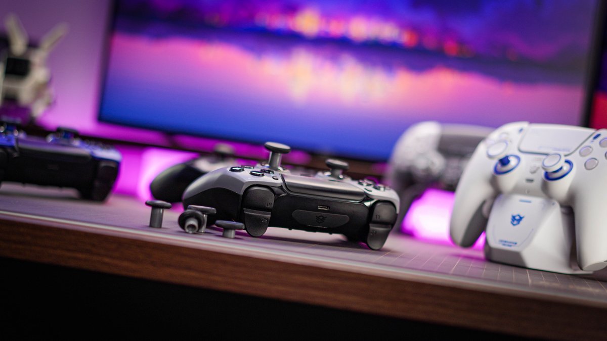 HexController's tweet image. Hello, 2026.