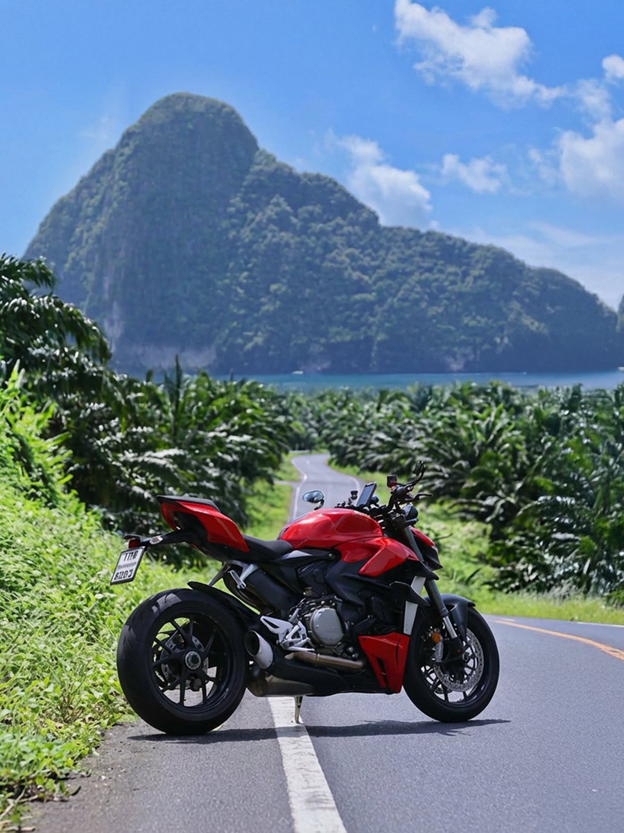 Where the road narrows, life expands. 道が細くなるほど、人生は