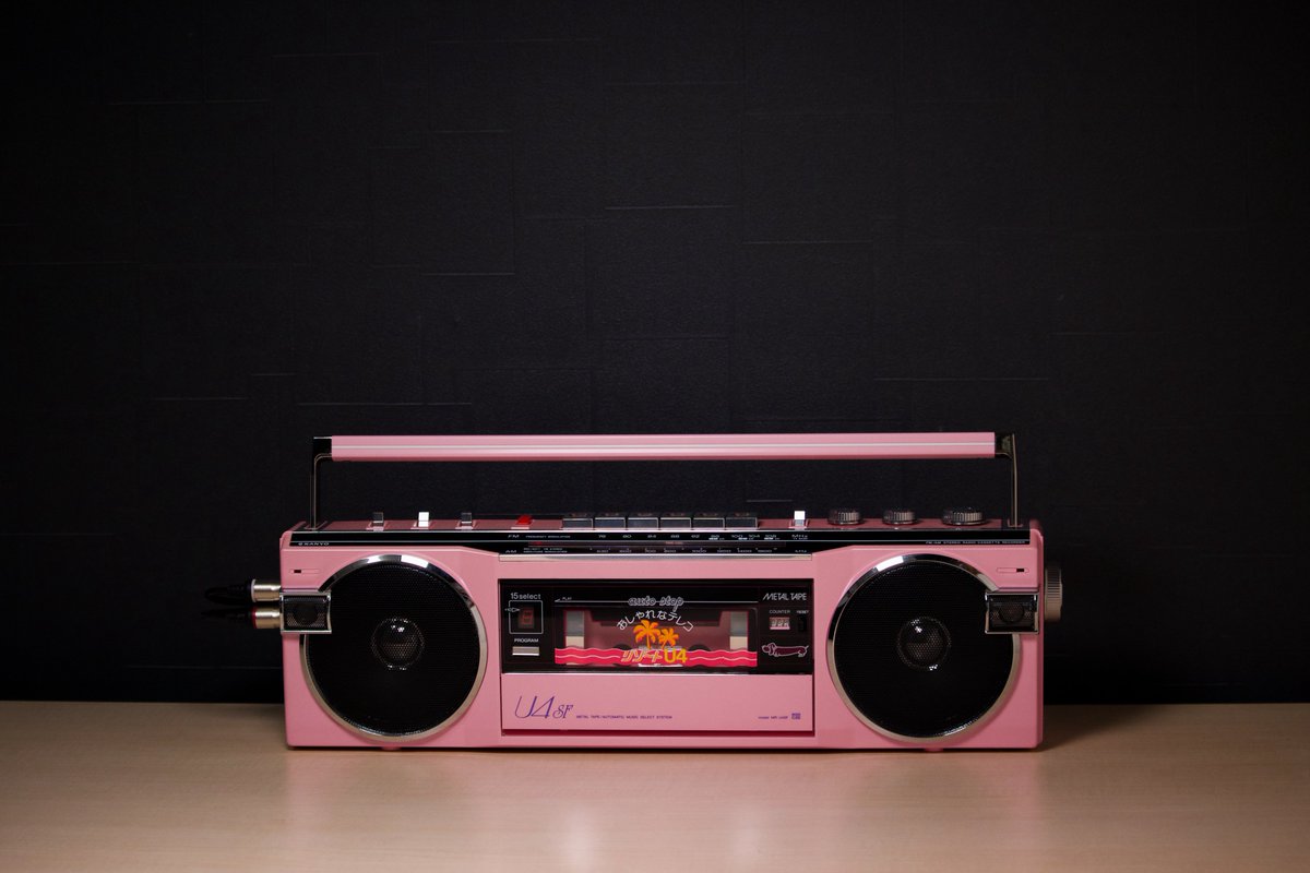 GA200000's tweet image. 色褪せ少なめなSANYO MR-U4SF

ラジカセラジカセしてる見た目なので好き