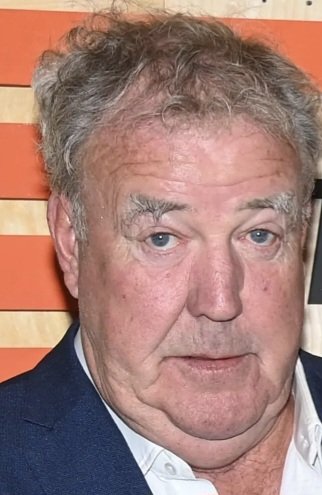 Tush27J's tweet image. One is currently whining about the decline of village life.
One is currently masquerading as an MP.
One championed Brexit then hot footed it to Singapore 
One is a delusional ex PM currently trashing the UK.

Jeremy Clarkson
Nigel Farage
James Dyson
Liz Truss

......HYPOCRITES