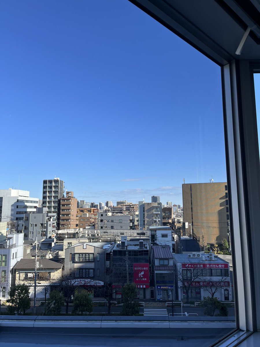 本年もどうぞよろしくお願いします。
我が家は長女が胃腸炎になり元旦から入院と波乱な年末年始となりましたが、健康で良い一年になりますよう🙏