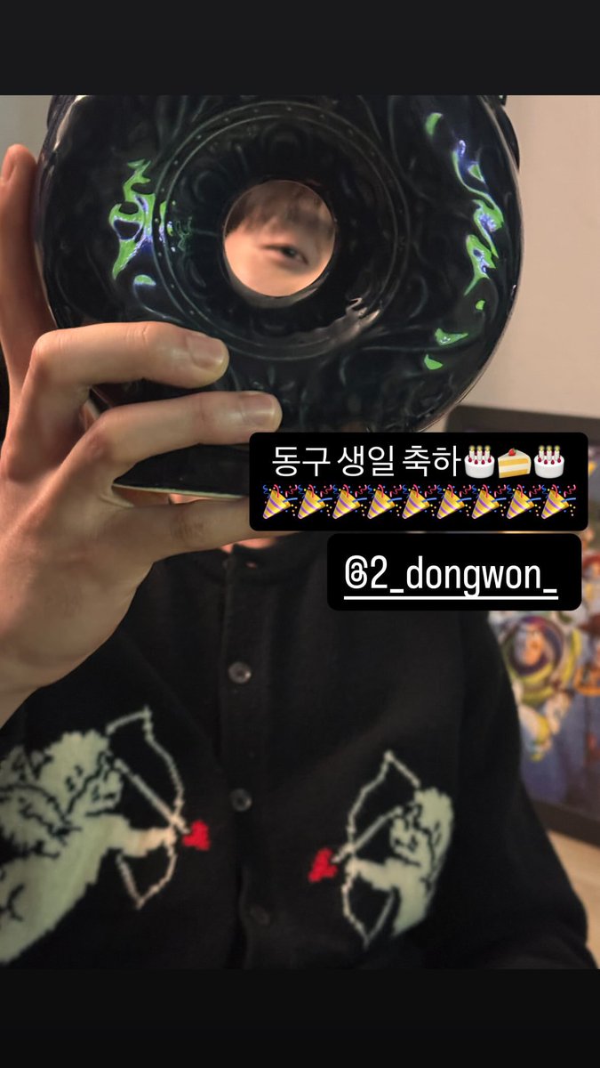 berrxh_'s tweet image. hvlf__00 ins story
สุขสันต์วันเกิดดงกู🎂🍰🎂
🎉🎉🎉🎉🎉🎉🎉🎉🎉