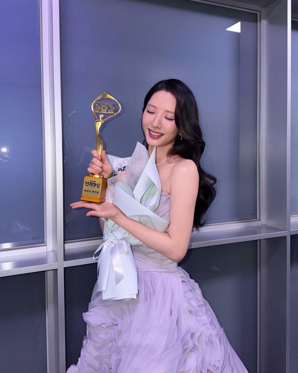 20260101 인스타

너무 예뻐서 넋 놓고 쳐다봄ㅋㅋ
정말 진심으로 축하해 🤗