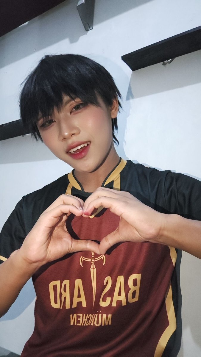 Ralya_cos's tweet photo. "If I can’t devour them, I’ll never be the best."
#isagi #isagiyoichi #bluelock #cosplay #anime #animecosplay https://t.co/hs4VfNJ3ap