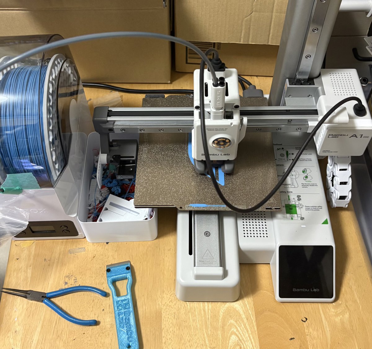 MegaHoby's tweet image. 小さいって良いなー
スマホアプリとスライサも優秀だし3万円で買えるし、振動キャリブレーション以外は言う事無い...