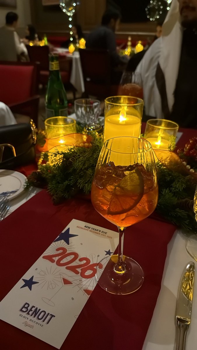 نـجـود ناصـر. tweet media