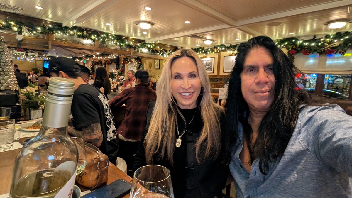realtvfilms's tweet photo. #Hello2026 @GordonVasquez Kristina Farberman #HappyNewYear #HappyNewYear2026 https://t.co/pxhOgkDiRx