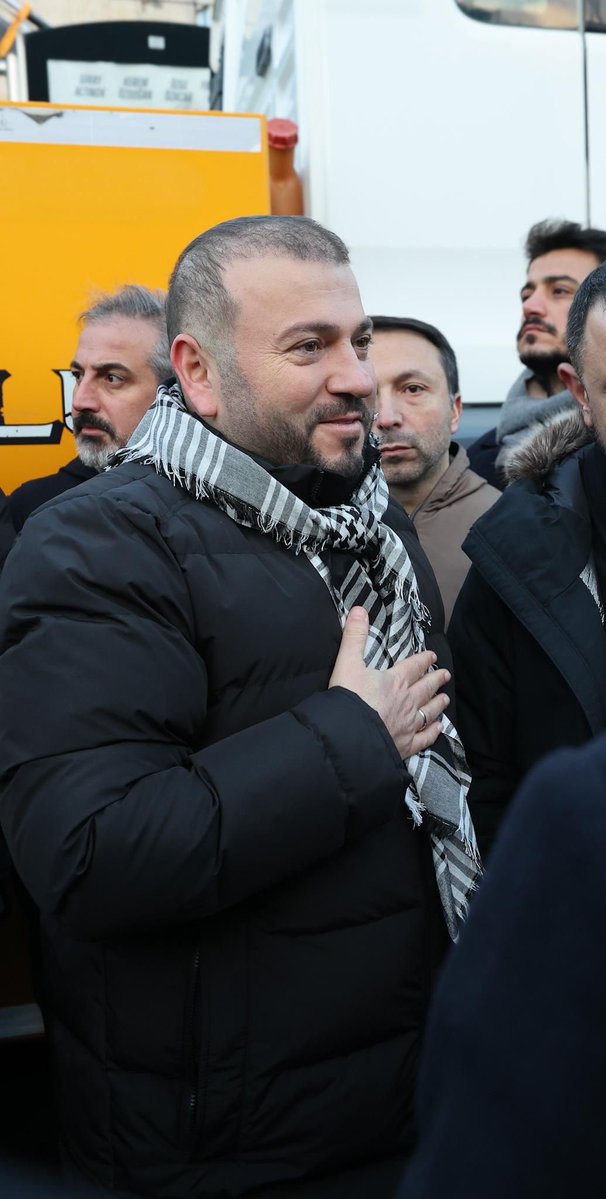 mcandaroglutr's tweet image. Yeni yılın ilk gününde, Gazze için yüz binlerce vatandaşımızla birlikte Galata Köprüsü'ndeyiz.

Susmayacağız, unutturmayacağız.🇵🇸