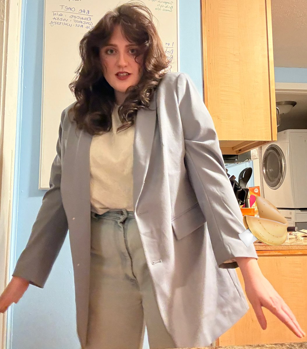 bitingchild's tweet image. Happy New Year, guys. This is all the documentation I have of the night.