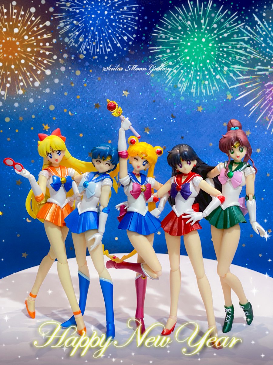 𝑺𝒂𝒊𝒍𝒐𝒓𝑴𝒐𝒐𝒏 𝑭𝒊𝒈𝒖𝒓𝒆𝒔 𝑮𝒂𝒍𝒍𝒆𝒓𝒚 tweet media