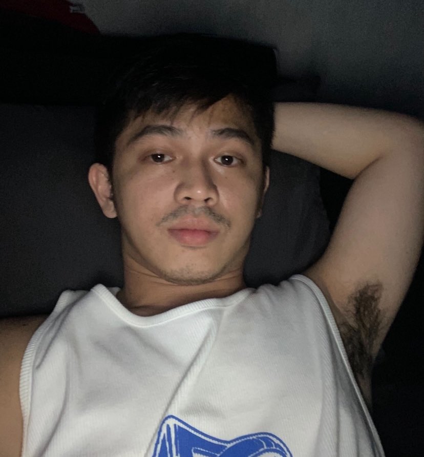 rickdump8's tweet image. HNY✌🏻