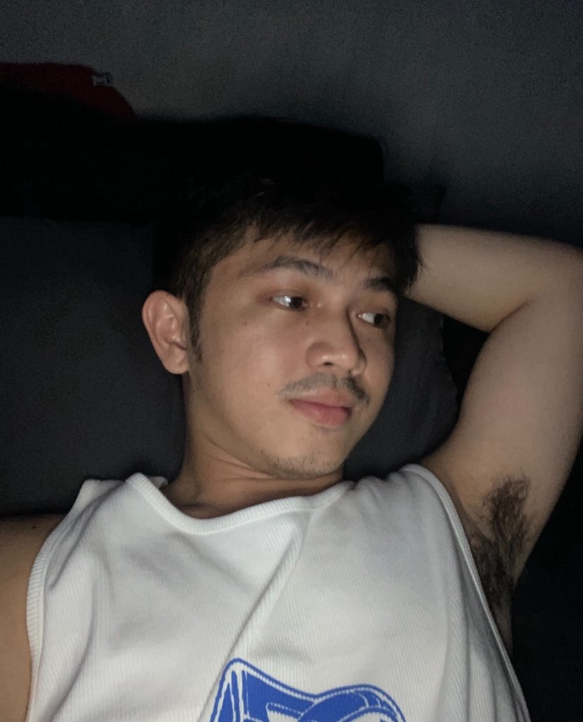 rickdump8's tweet image. HNY✌🏻