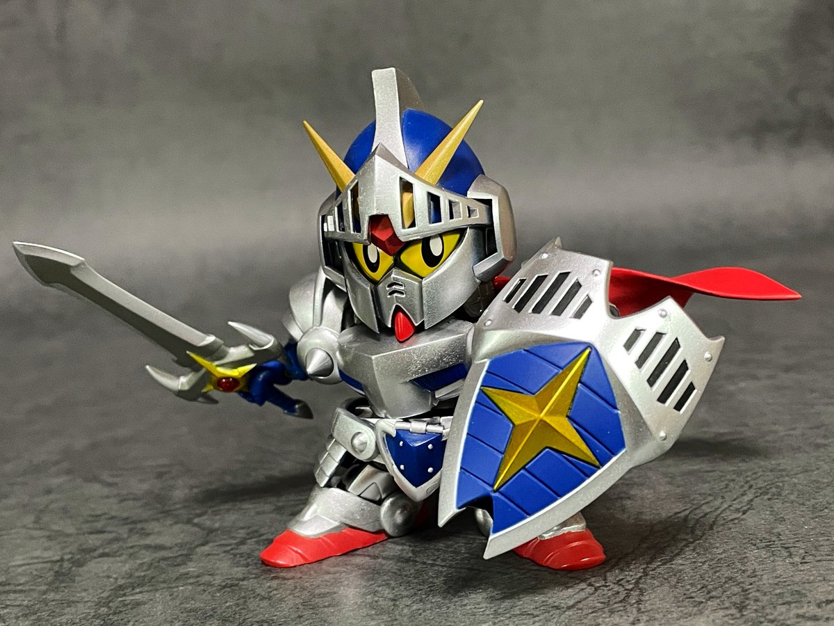 長いことフルアーマーナイトガンダムで飾ってあったものを通常のナイト