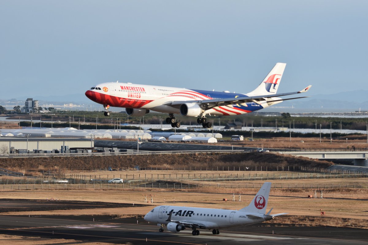 2026年1月1日
仙台空港
マレーシア航空
A330-300
9M-MTL

J-AIR
E170
JA222