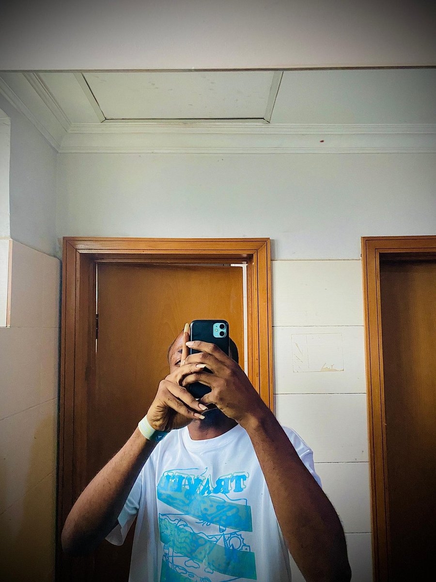 Oluwasegun💙❤️ tweet media