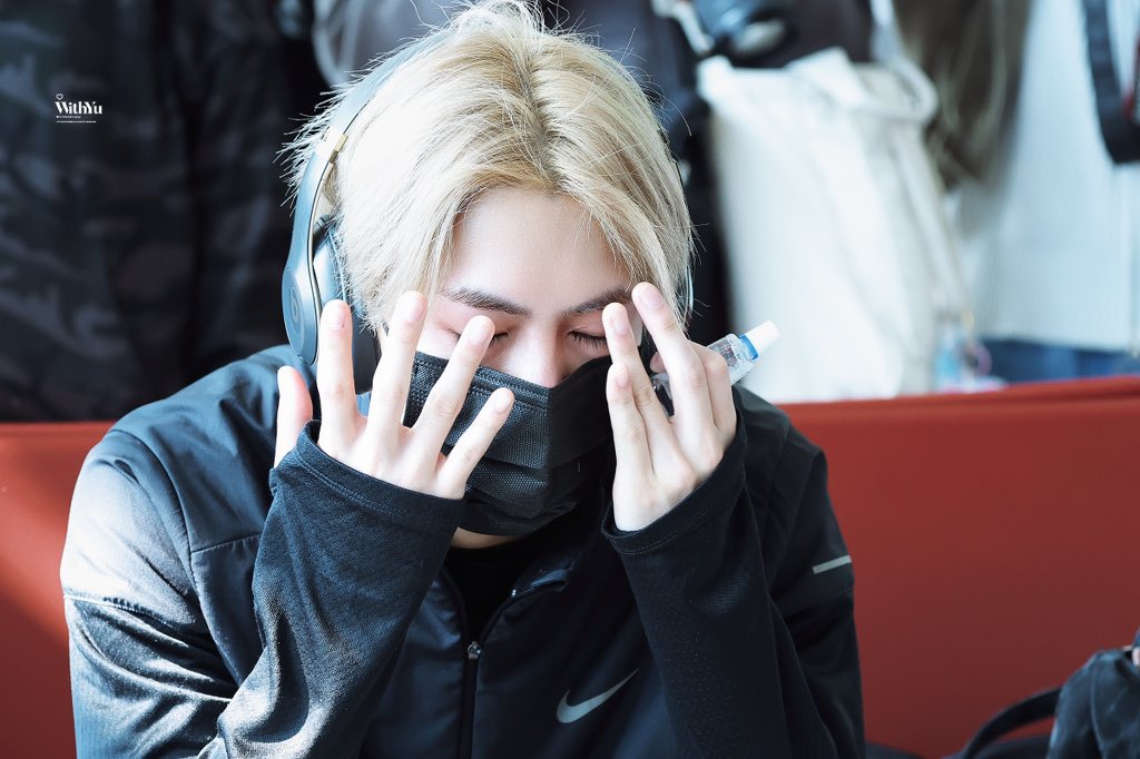 WithYu_0506's tweet photo. 260101 HKG

#NouerA #유섭
 #린 #林韩中 
#Yuseop #누에라 https://t.co/VbSJZcJBNz
