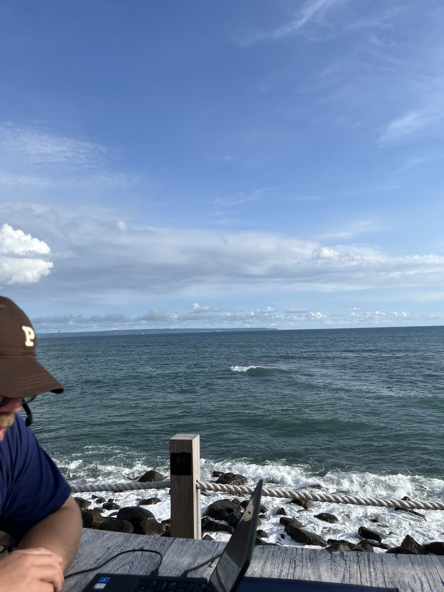 daywithshall's tweet image. w/poopa🌊☀️🍨🩳⛱️🏝️