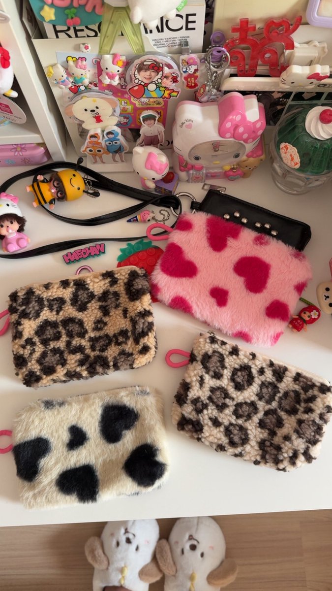 scarletmmint's tweet image. 🎆🩷🧘🏻‍♀️👩🏽‍❤️‍💋‍👩🏾☯️