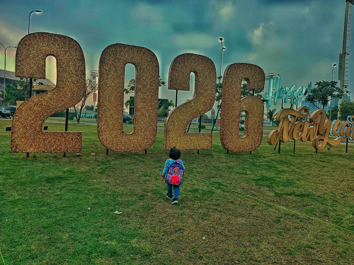 Wishing my network a purposeful and impactful 2026. Let’s build a lasting legacy together. 🌍✨
#Sustainability #Legacy #FutureGenerations #2026 #PeaceAndProsperity #ESG #Impact #GlobalGoals