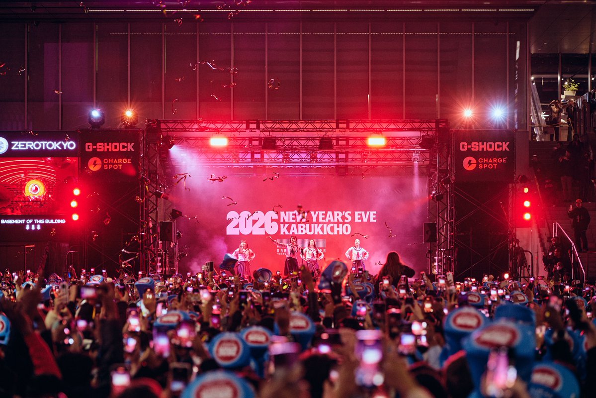 SHINJUKUゲリラ降臨🇯🇵🗼🦾🔥
-—2026年1月1日0:01-—
ライブ初めでした👁️‍🗨️👅👁️‍🗨️