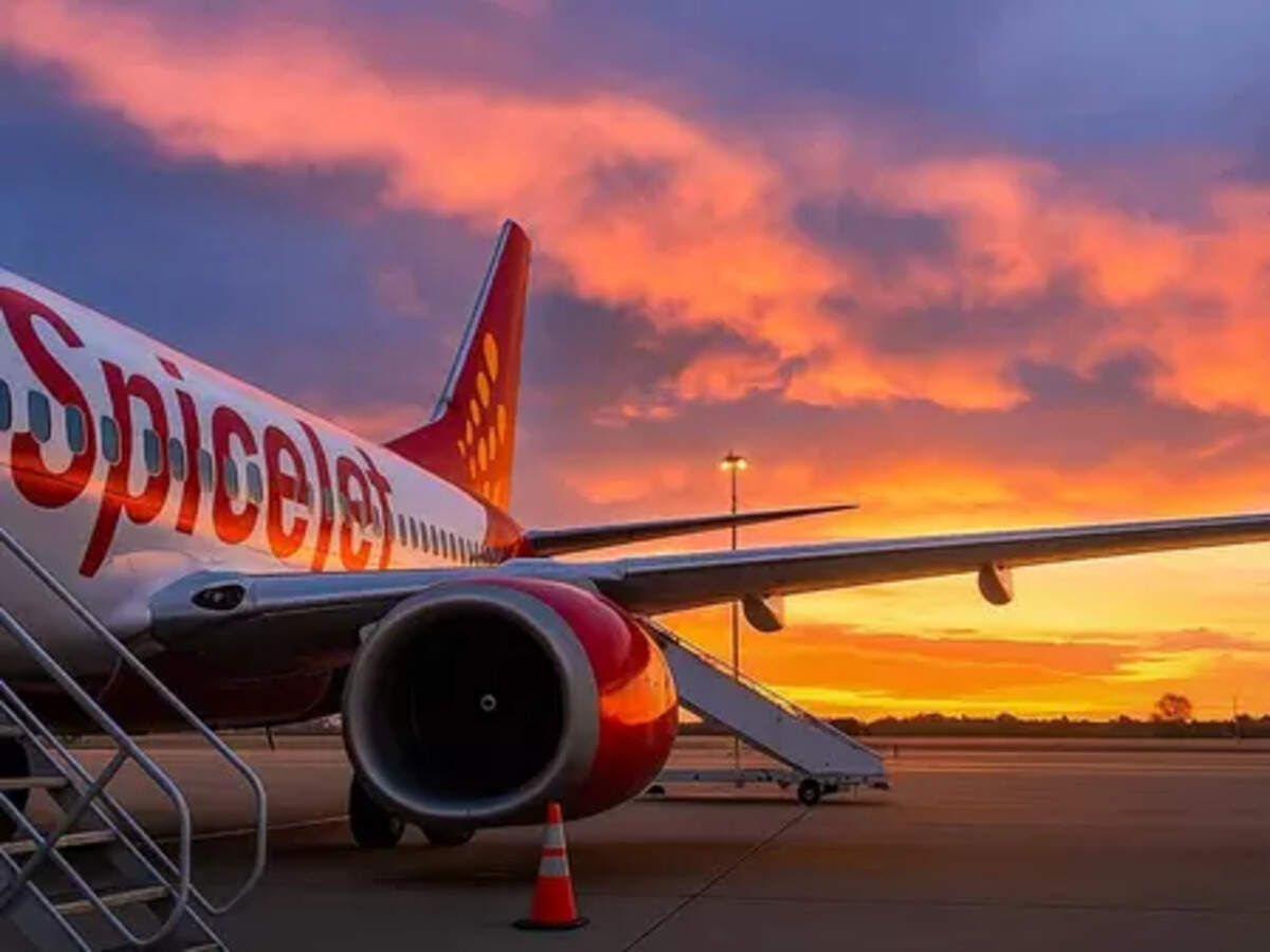 djdiglipur's tweet image. ✈️#Spicejet Restarted #PortBlair flights from Chennai &amp;amp; Kolkata on 28 Oct 2025, but is withdrawing Kolkata from 14 Jan 2026 and Chennai from 27 Jan 2026 with no resumption dates. Is this a permanent #goodbye? Why isn’t the Govt making all ✈️ connectivity to Port Blair mandatory?