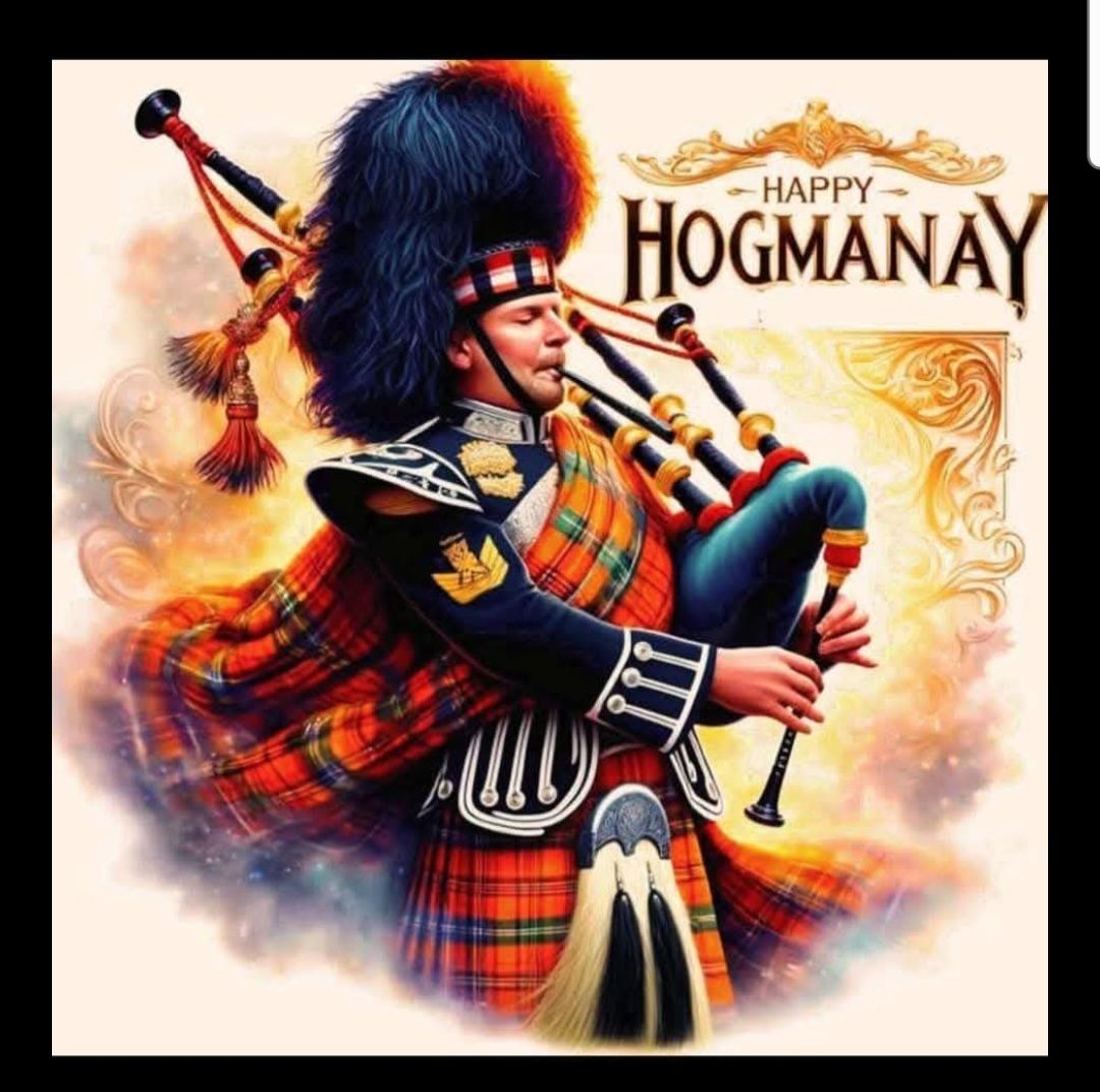 IanMacDJ's tweet photo. Happy New Year everyone. 

Lang may yer lum reek as we say north of the border. 

That's "long may your chimney smoke" in English...

Och aye the noo 🥳! https://t.co/2LUKuaAg0B