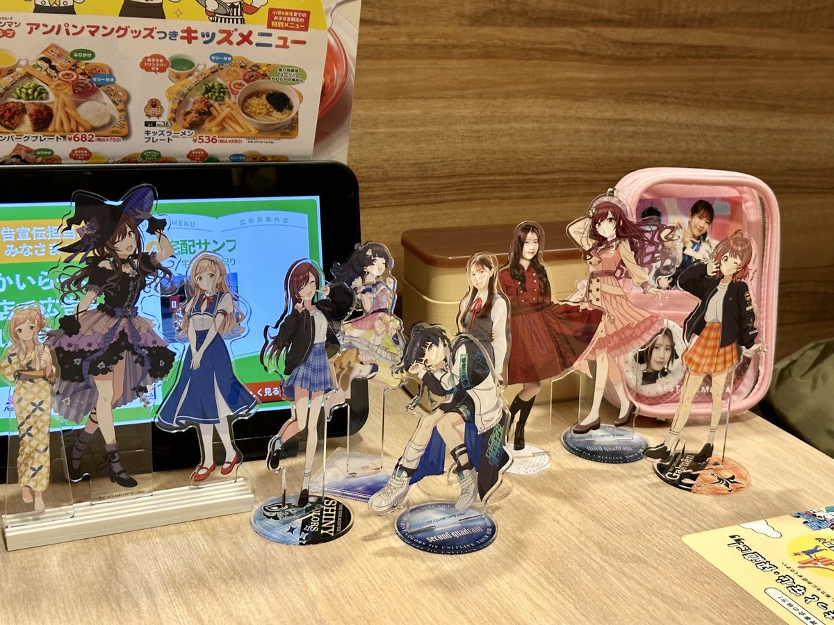 とみたけ アクスタセット 新年初アクスタ並べ