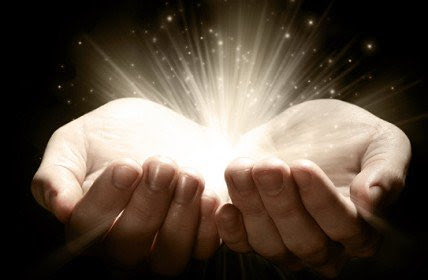 Sizlere duam 
Her şeyden önce sağlık olsun Kazancınız bol bereketli 
Sabrınız çok yüreğiniz huzur dolu olsun
Yolunuz bahtınız hep açık olsun 
Sevdikleriniz yanınızda mutluluğunuz daim acılarınız son bulsun inşallah 🙏🙏