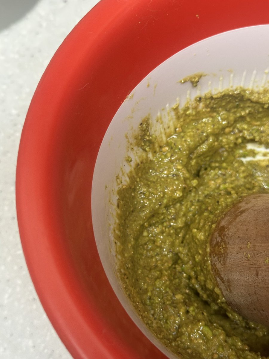 안녕하세요 이 계정은 두쫀쿠 중독자한테 0원에 팔렸습니다
구라예요 두쫀쿠 만들다가 믹서기 고장나서 K핸드믹서로만든 제 두쫀쿠 한번씩 보고가세요 새해복마니받으시고요