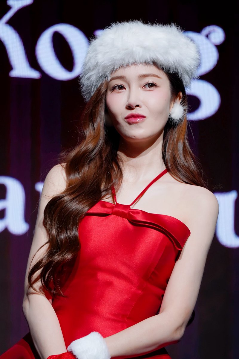 DaydreamStar's tweet photo. 𝑯𝒂𝒑𝒑𝒚 𝑵𝒆𝒘 𝒀𝒆𝒂𝒓🎉❤️

#郑秀妍 #JessicaJung 
#Jessica #제시카 #정수연 https://t.co/tmuVOCXkT0