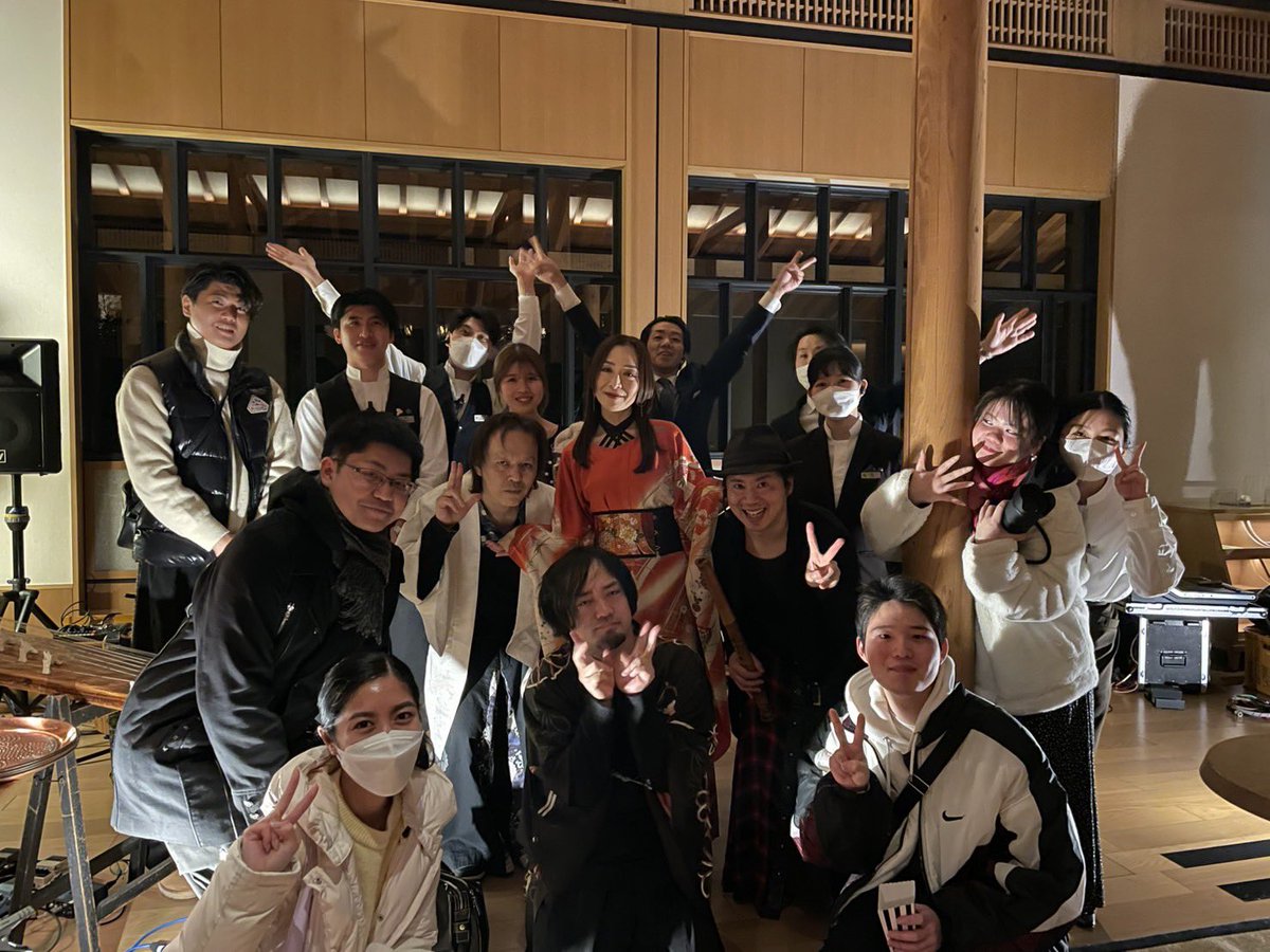 🎍謹賀新年🐎
おめでとうございます！！
京都の奥座敷、ラグジュアリーなROKU KYOTO様での2026年を迎えました。

本年もどうぞよろしくお願いいたします。

#凜ひとえ #HappyNewYear2026