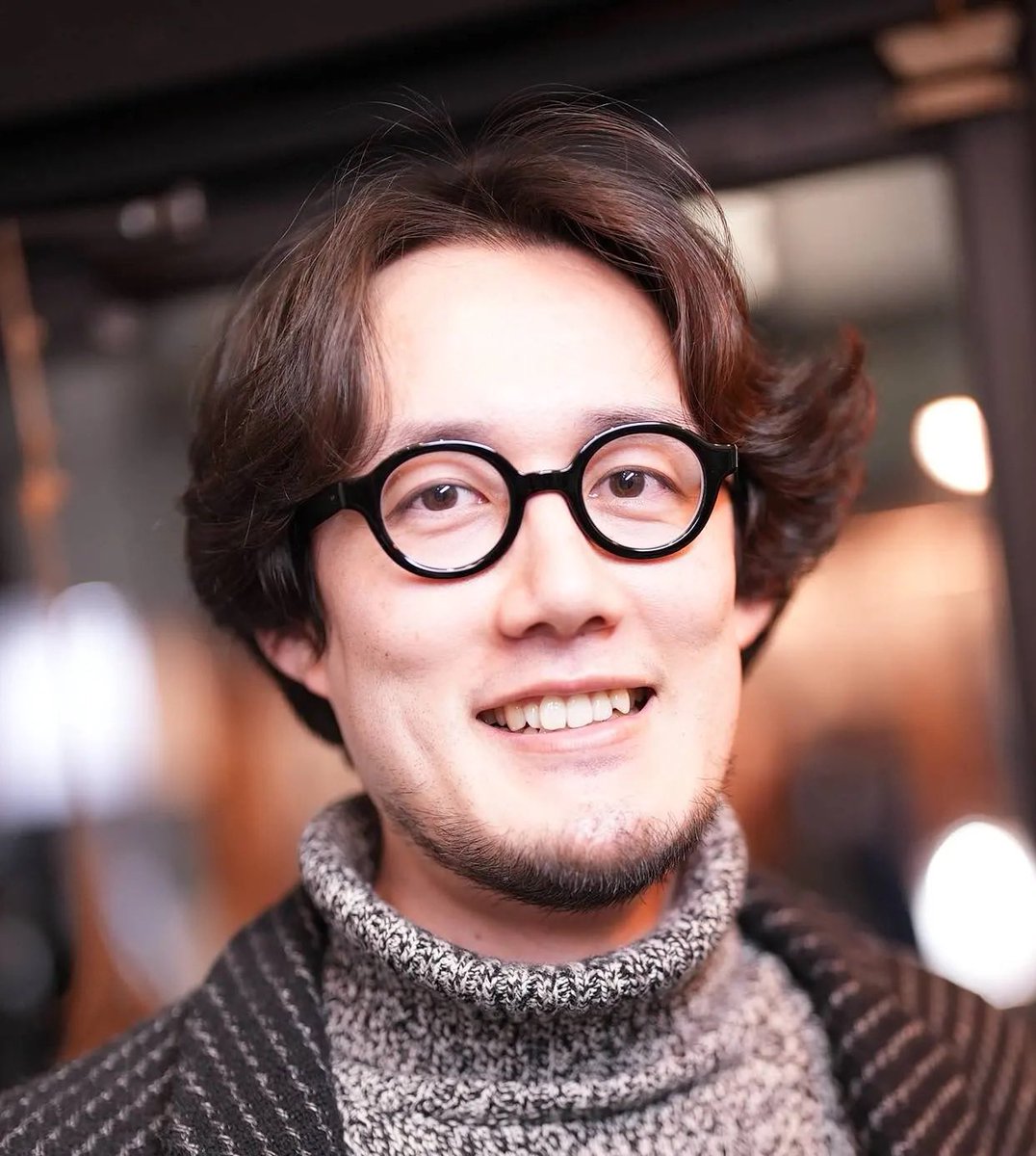 #新しいプロフィール画像

なんでかAIで作りました感がすごい。

ていうか明けまして今年もどうぞ。