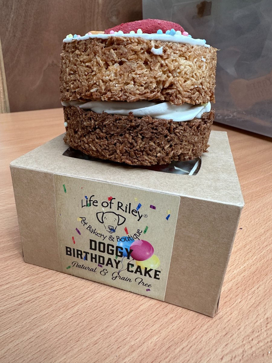 Is 2026 your year to be organised? Well.... we can help with that! Our cakes have a 12 month shelf life so you can order your pups birthday cake now and stash it away for the big day in advance! #dogbirthdaycake #dogcake #birthdaycake #birthday