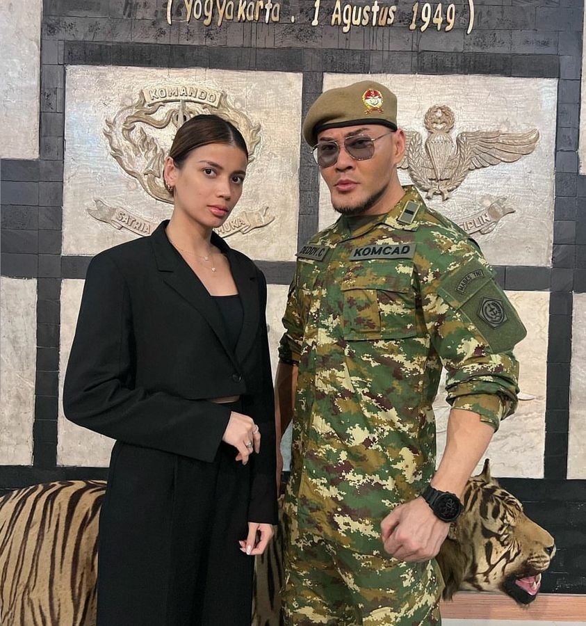 Out of Context Indonesian Military & LE tweet media