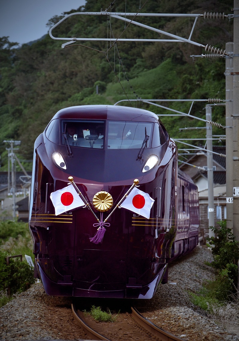 日本の国旗が大好きなんですけど、

同じ気持ちの人、います？