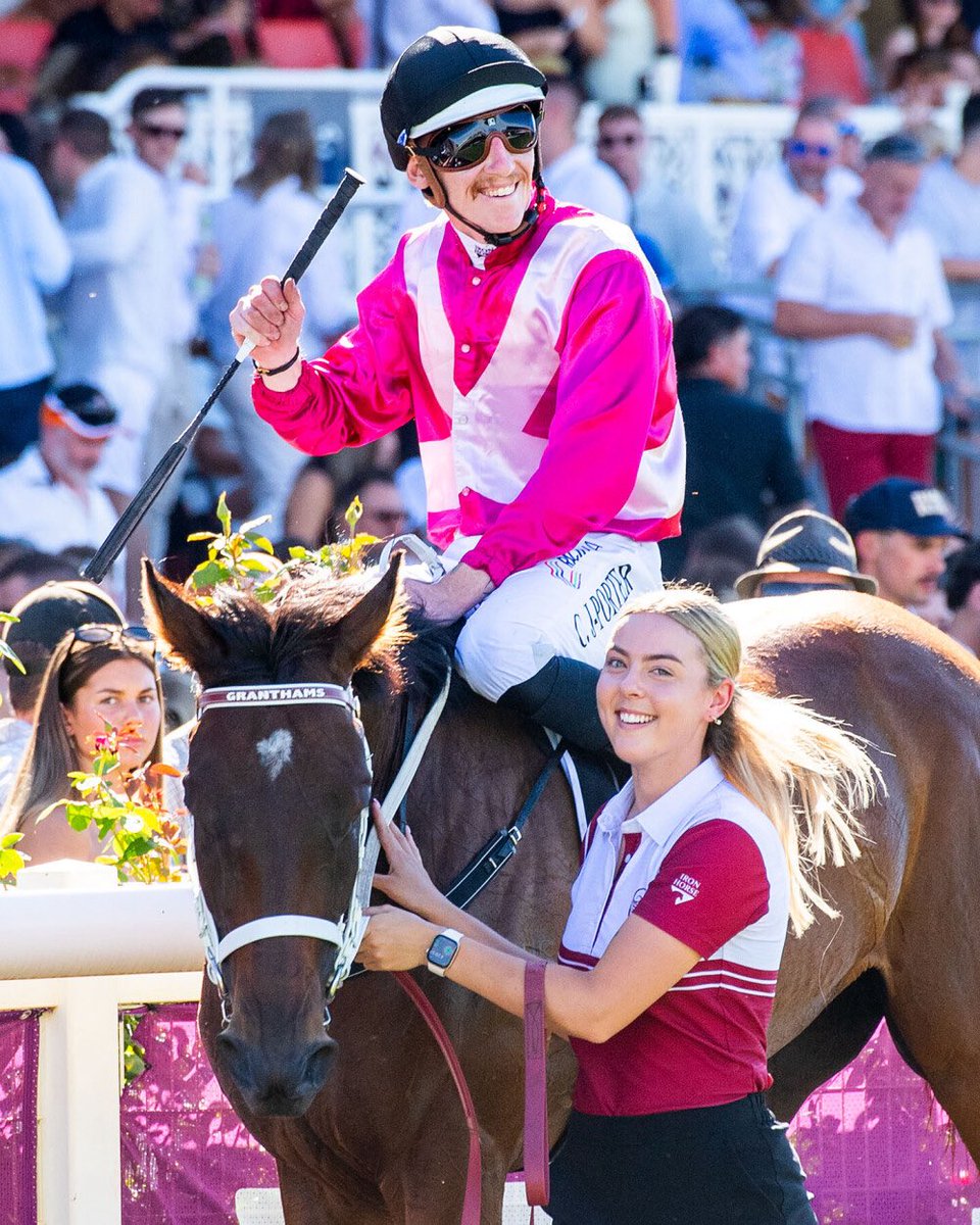 TABtouch tweet media