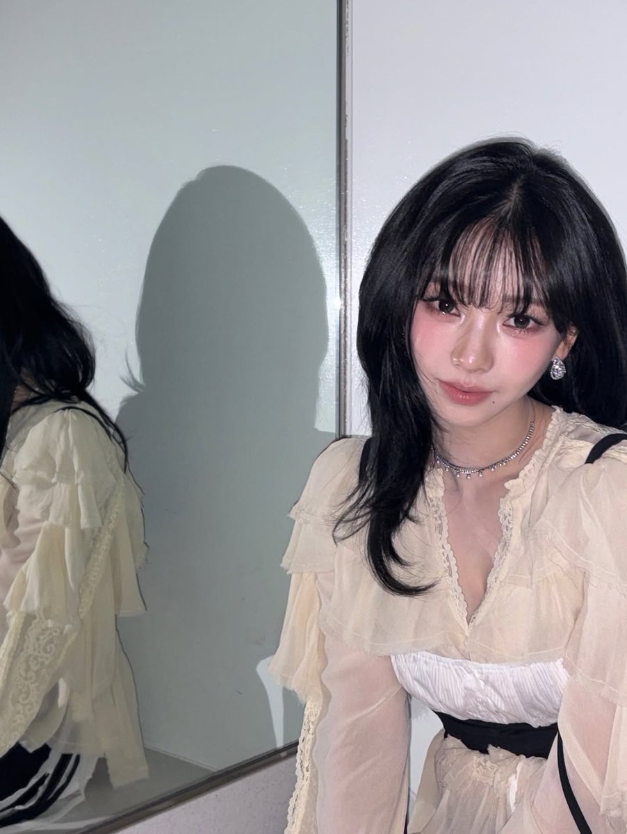 youjuun's tweet image. help rt, thank you!

halo aku ada layout ready stock Winter, Eina, dan Leeseo jadi 4k aja khusus hari ini! no re-text yaw. 😋
#zonaba #zonauang