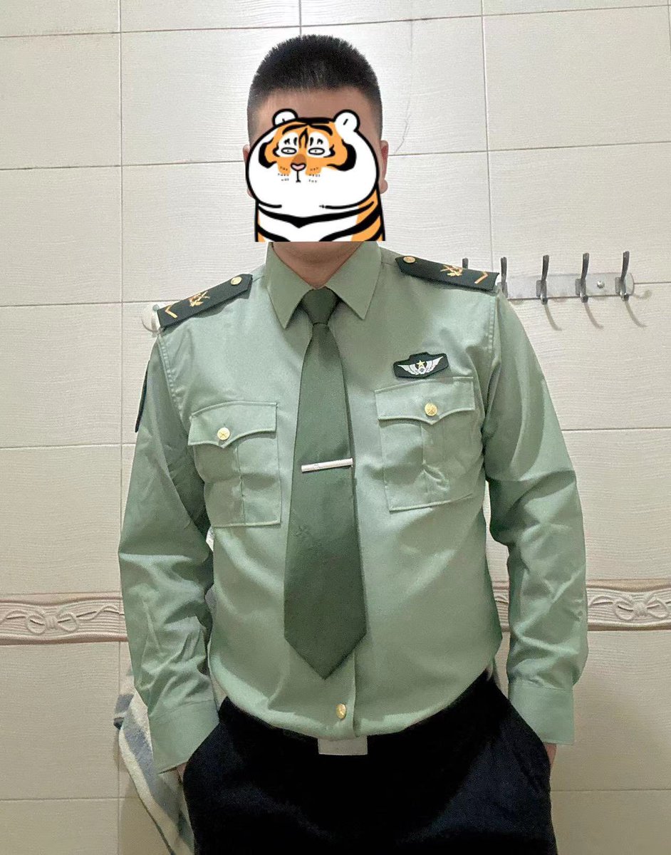 gracier12134's tweet image. 2026新年快乐，武jing，jing，三jun，城管，消…各类服装需要微信联系