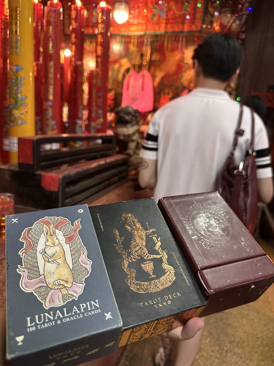 jenrob_jen's tweet image. 04 อาม่า เจ้าแม่ทับทิมสะพานเหลือง ฬ 

ความใจดีของอาม่าประจักษ์อยู่แล้ว เข้าไปไหว้เหมือนลูกเหมือนหลาน ชอบเวลาที่เตือนกันเบาๆ ไม่รุนแรง และเปิดรับเสมอ 

#มูกับเจนรบ