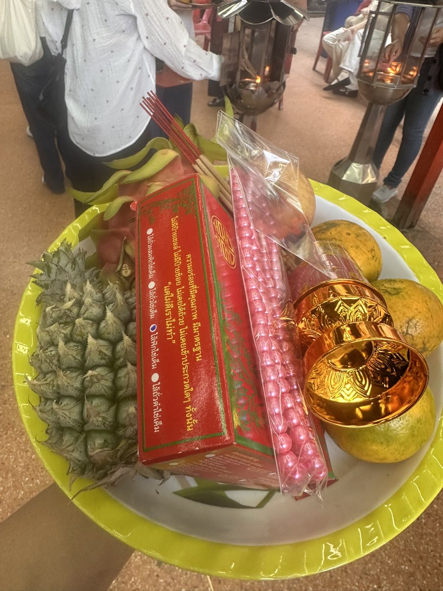 jenrob_jen's tweet image. 04 อาม่า เจ้าแม่ทับทิมสะพานเหลือง ฬ 

ความใจดีของอาม่าประจักษ์อยู่แล้ว เข้าไปไหว้เหมือนลูกเหมือนหลาน ชอบเวลาที่เตือนกันเบาๆ ไม่รุนแรง และเปิดรับเสมอ 

#มูกับเจนรบ