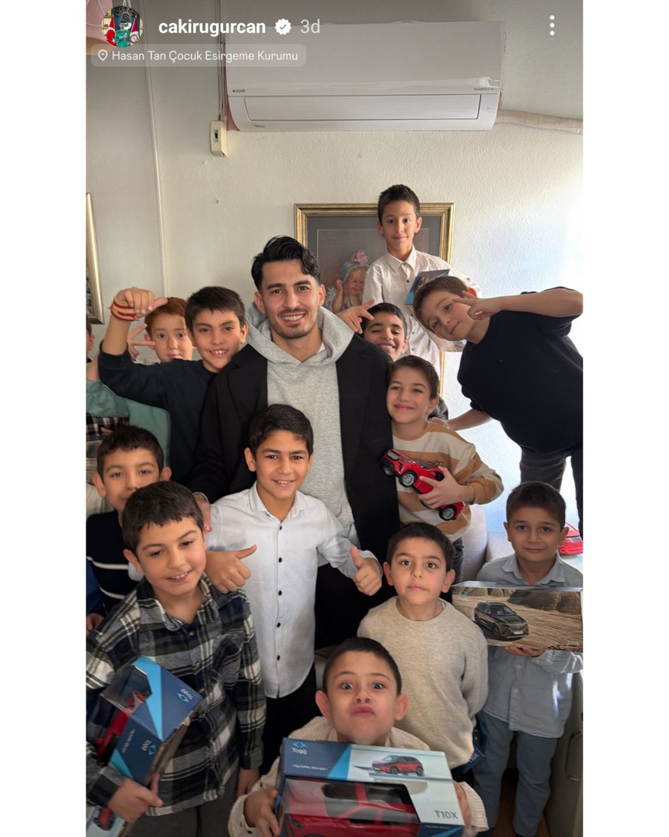 🙏🏻 Uğurcan Çakır, 2026'nın ilk gününde Çocuk Esirgeme Kurumu'nu ziyaret etti.