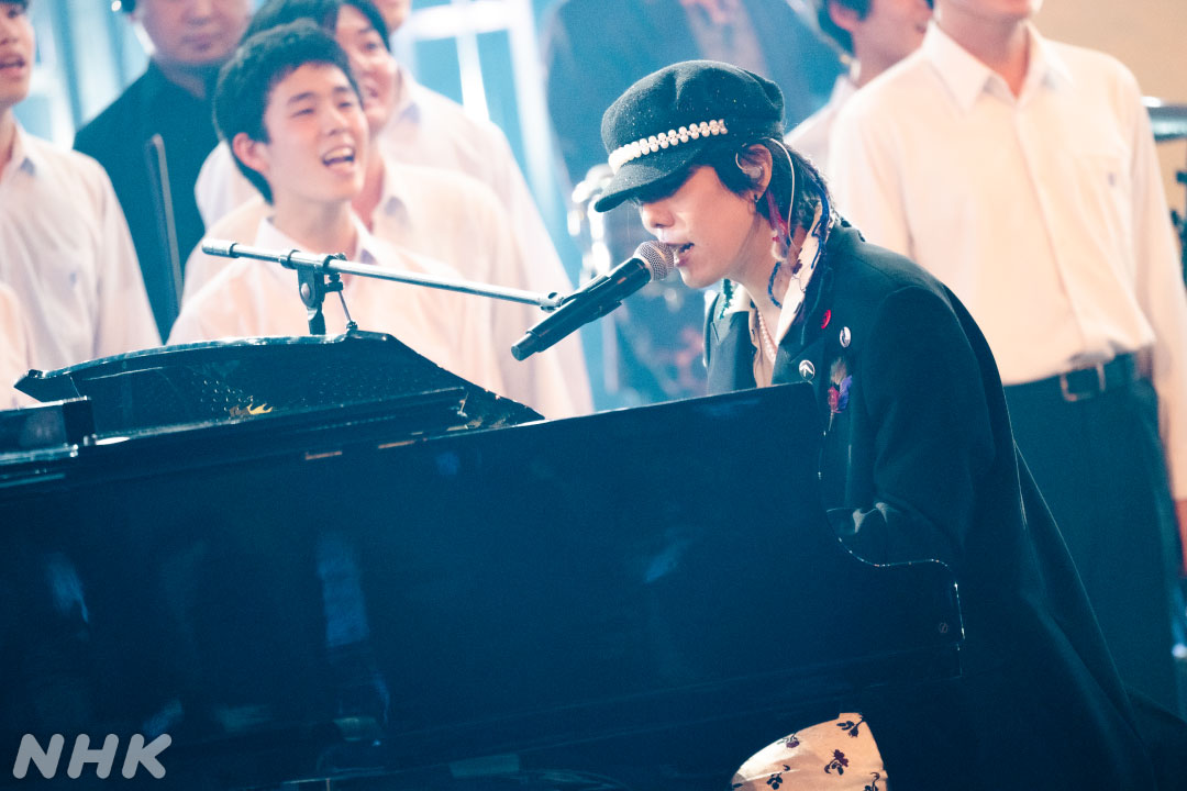 nhk_kouhaku's tweet image. 🔴第76回 #NHK紅白⚪️

⚪️#RADWIMPS
／20周年スペシャルメドレー「正解」

ステキなパフォーマンス
ありがとうございました✨

#紅白歌合戦