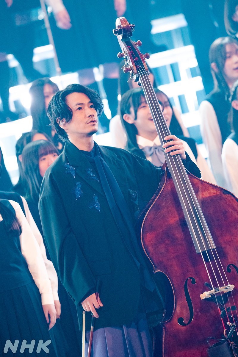 nhk_kouhaku's tweet image. 🔴第76回 #NHK紅白⚪️

⚪️#RADWIMPS
／20周年スペシャルメドレー「正解」

ステキなパフォーマンス
ありがとうございました✨

#紅白歌合戦