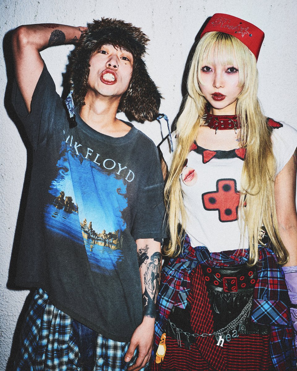 The Yeahs tweet media