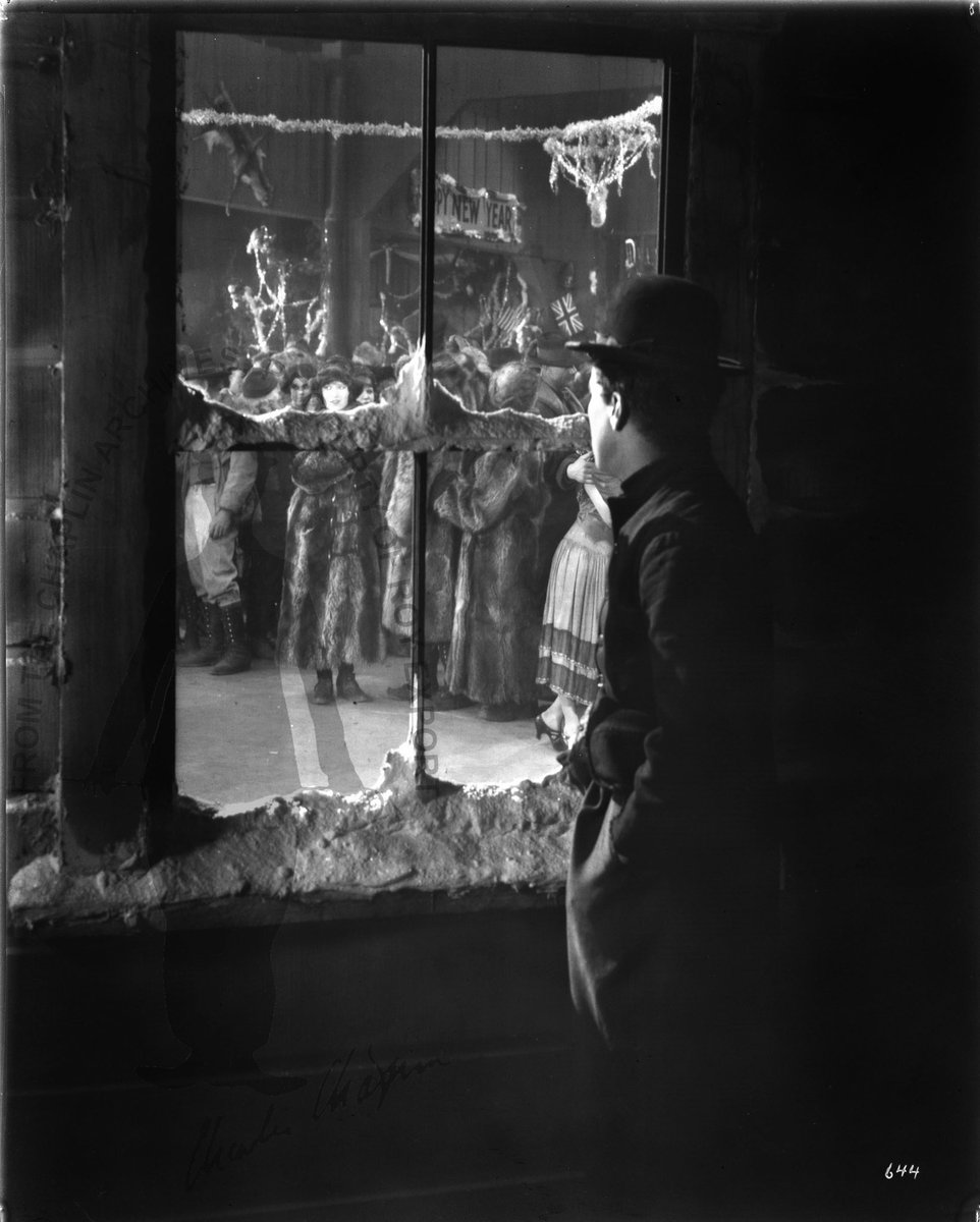 FilmPublic's tweet photo. Happy New Year! Scenes from “The Gold Rush.” https://t.co/h5IObC8Qnl