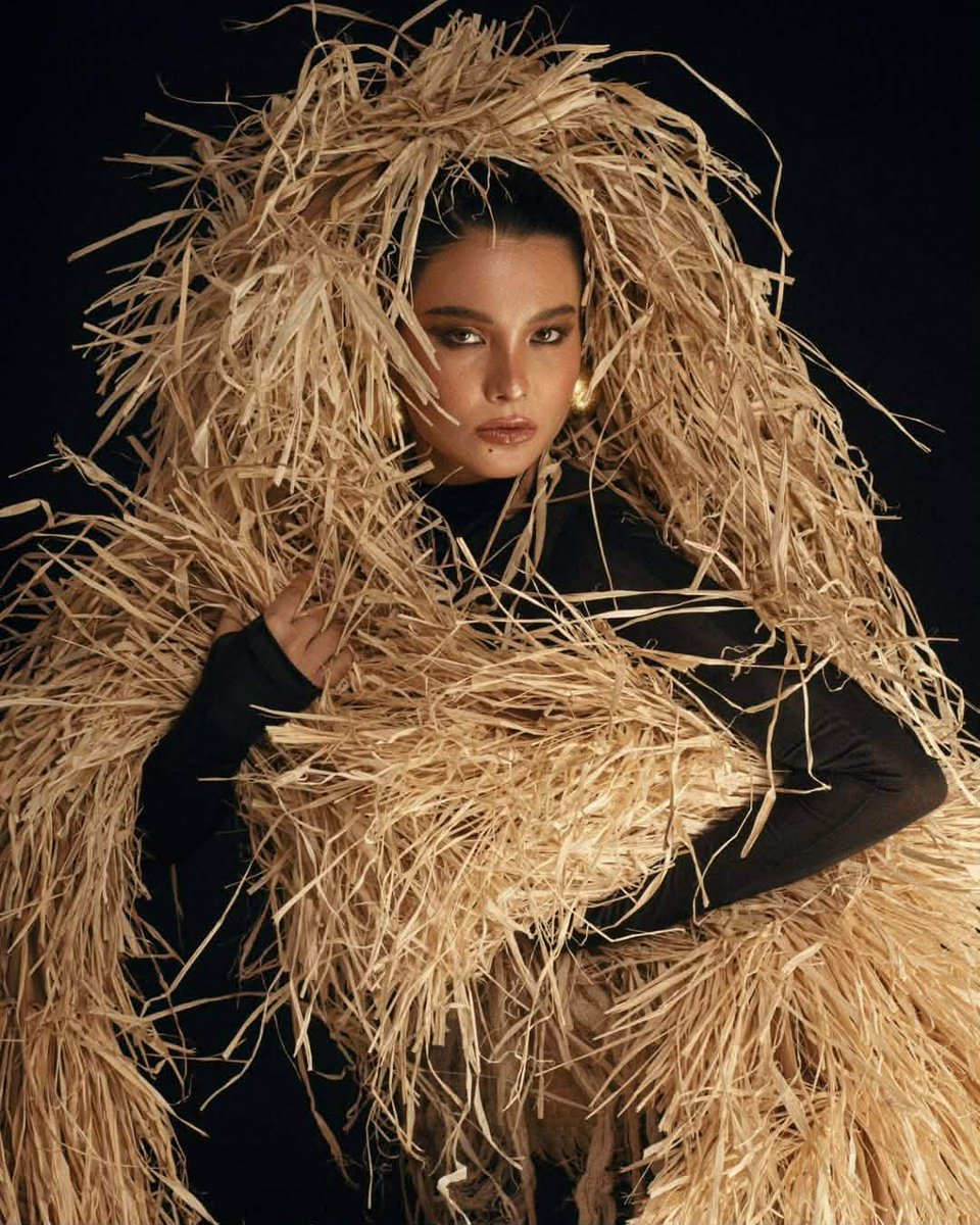 teamanjiuniv's tweet image. New year, same heart—just braver, softer, and more in love with becoming. This is the first chapter of who we’re growing into.

BRING IT ON, 2026!

#AnjiSalvacion @anjisalvacion